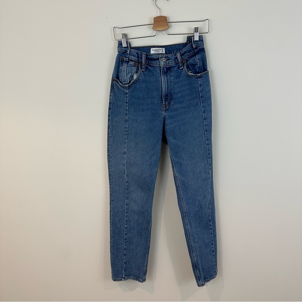 Abercrombie and Fitch Ultra Straight 90s High Rise Seamed Jeans Size 6S Short